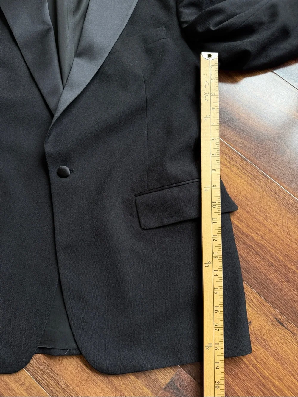 Jos A Bank 100% Wool Formal Wear Jacket 42R Black Satin Notch Lapel 1 Button